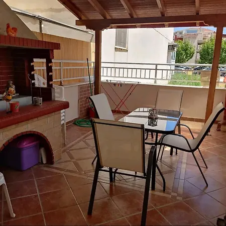 Hara's House *
